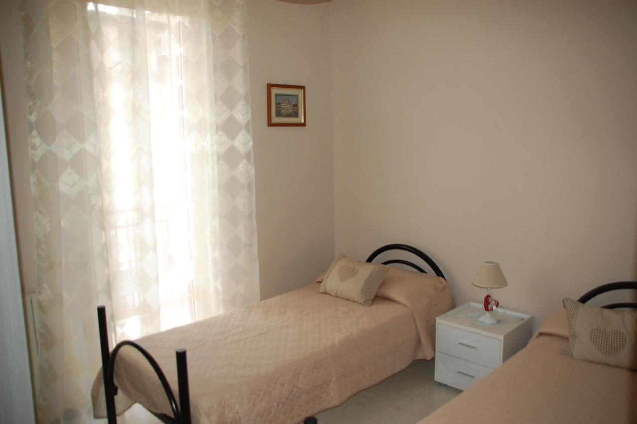 Appartamento "Rina Centro Sicilia" Pietraperzia Zewnętrze zdjęcie